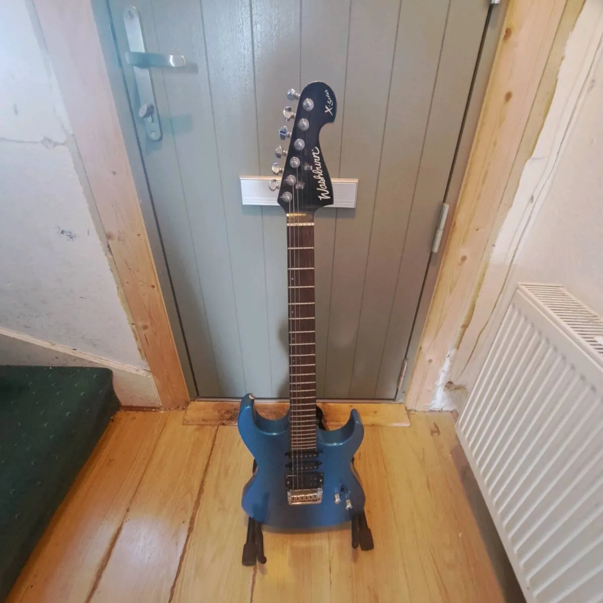 Electric guitar - Image 4