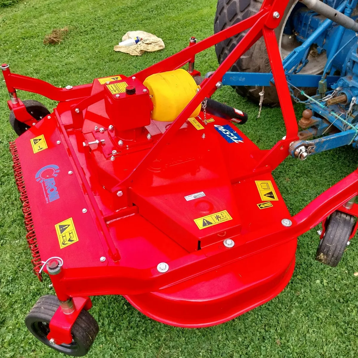Coroni finishing mower - Image 1