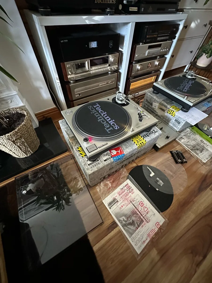 Technics SL1200 MK5 full set - Image 2