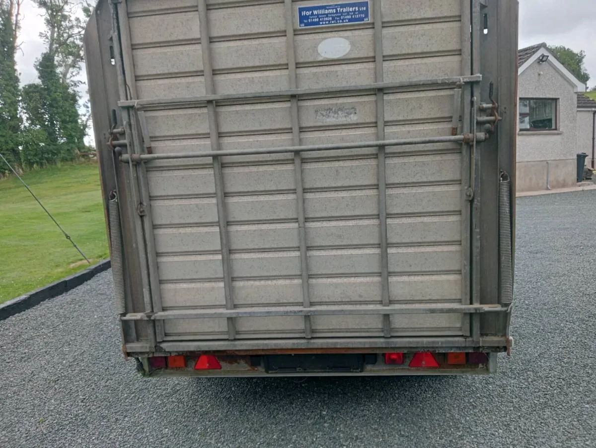 CATTLE TRAILER - Image 3