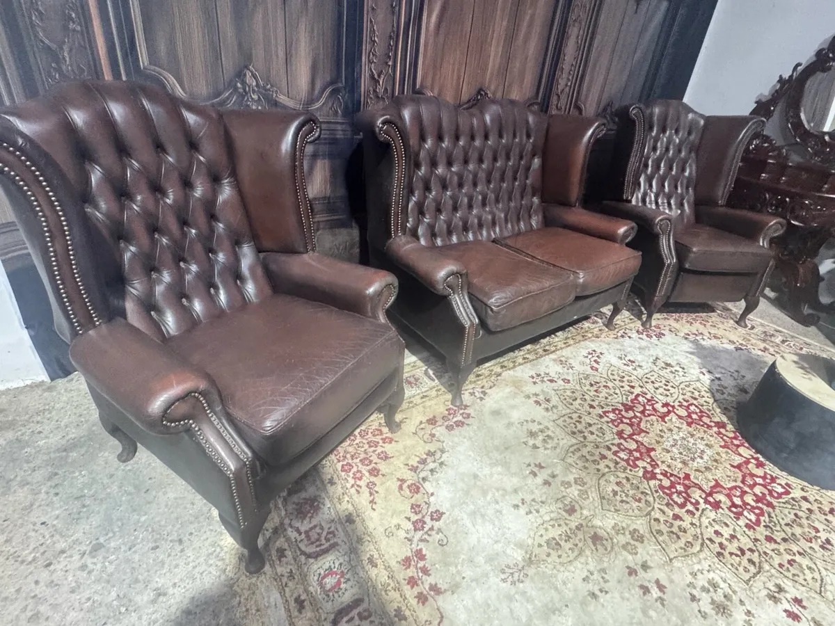 Antique 2-1-1 Chesterfield Anne Queen suite - Image 3