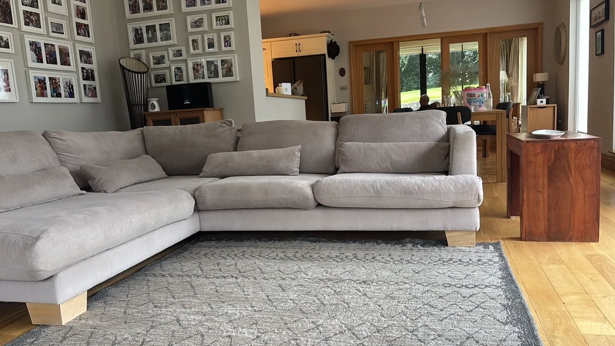 Sofa - Image 4