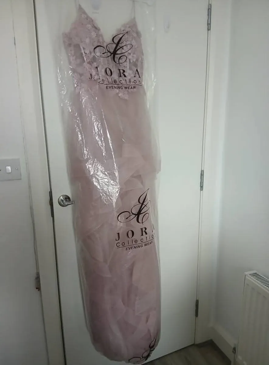 Debs dress BRAN NEW - Image 2
