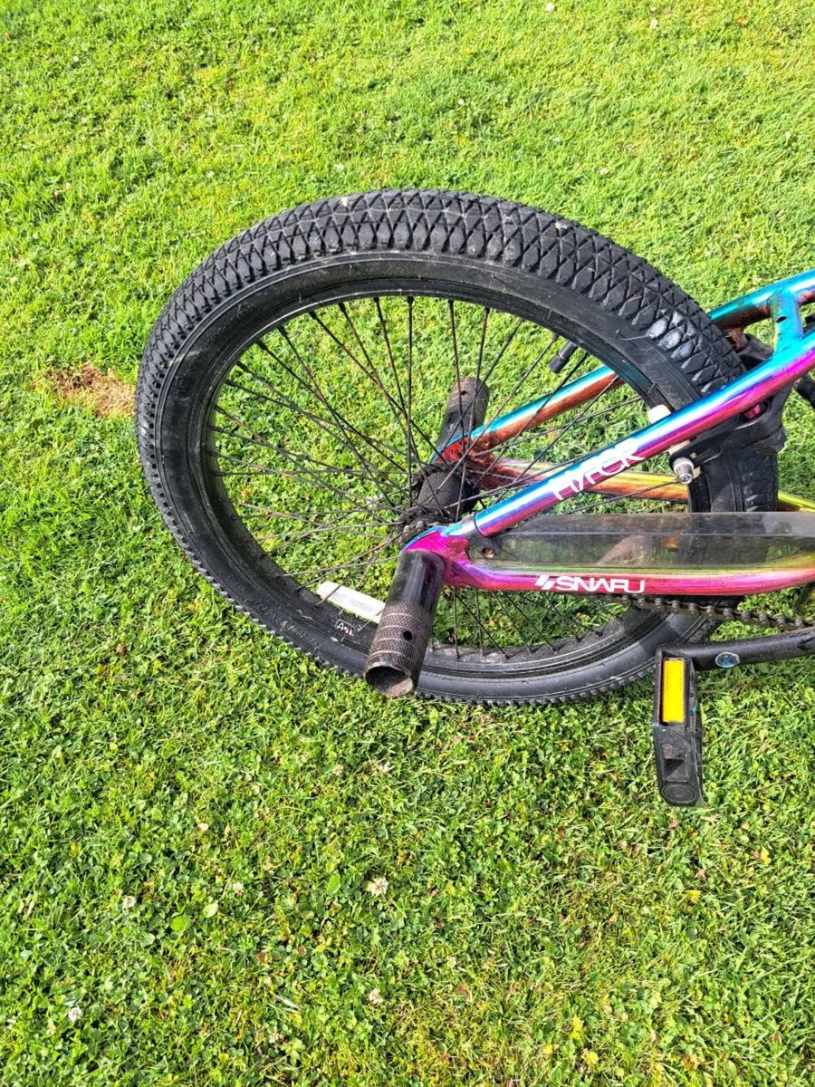 Rainbow bmx bike for teenagers - Image 3
