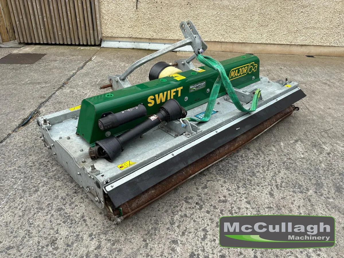 2023 Major 240 Swift Topper - Image 3