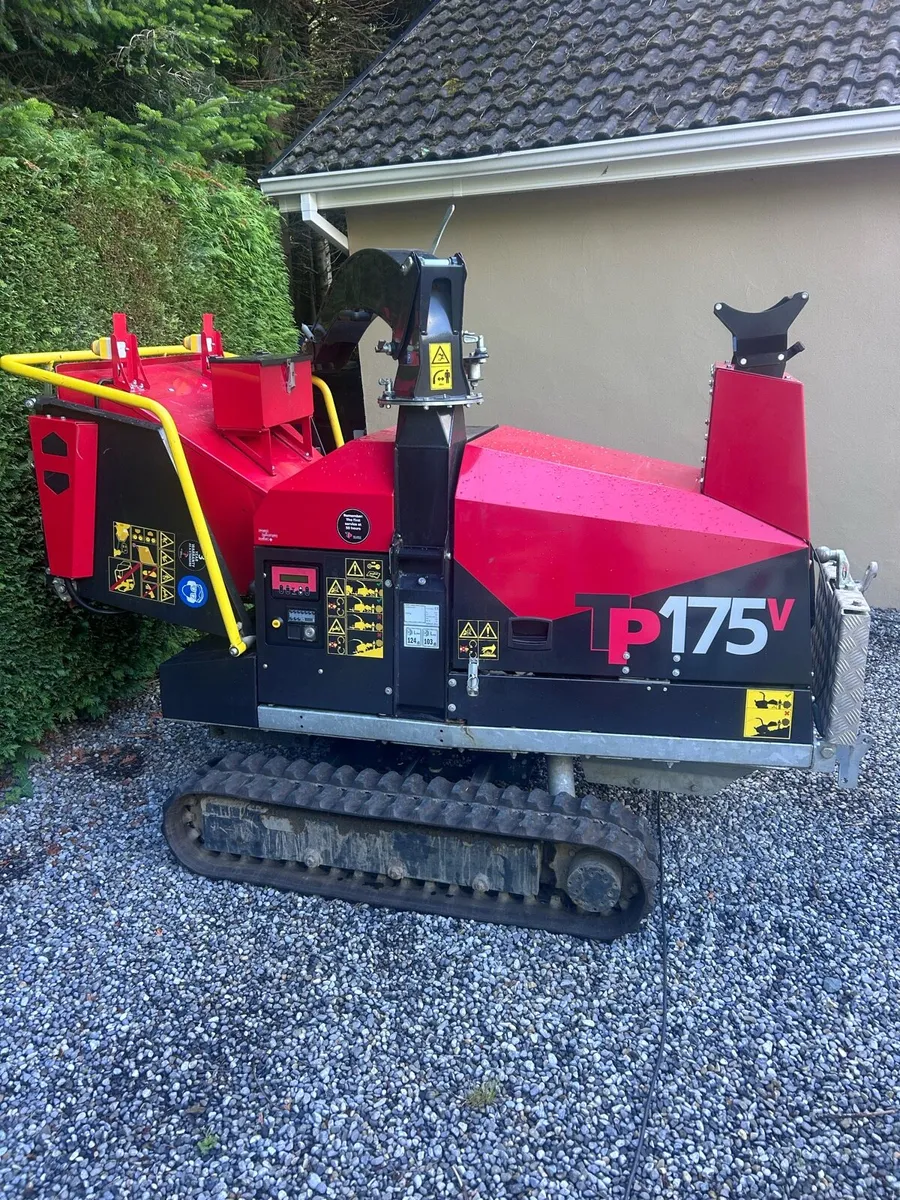 Wood chipper tp 175 tracked - Image 3