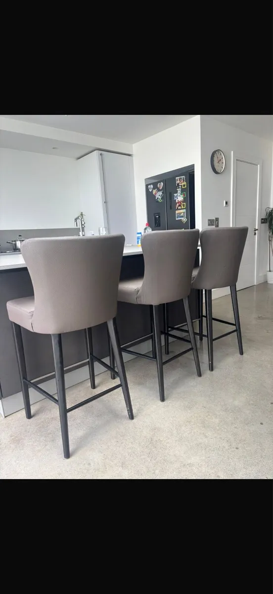 KITCHEN CHAIRS - Image 4