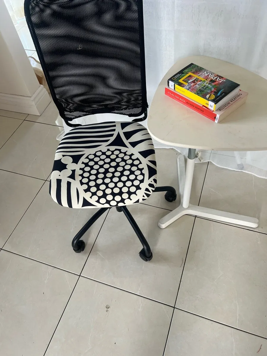 IKEA desk chair pink, green and black available - Image 3