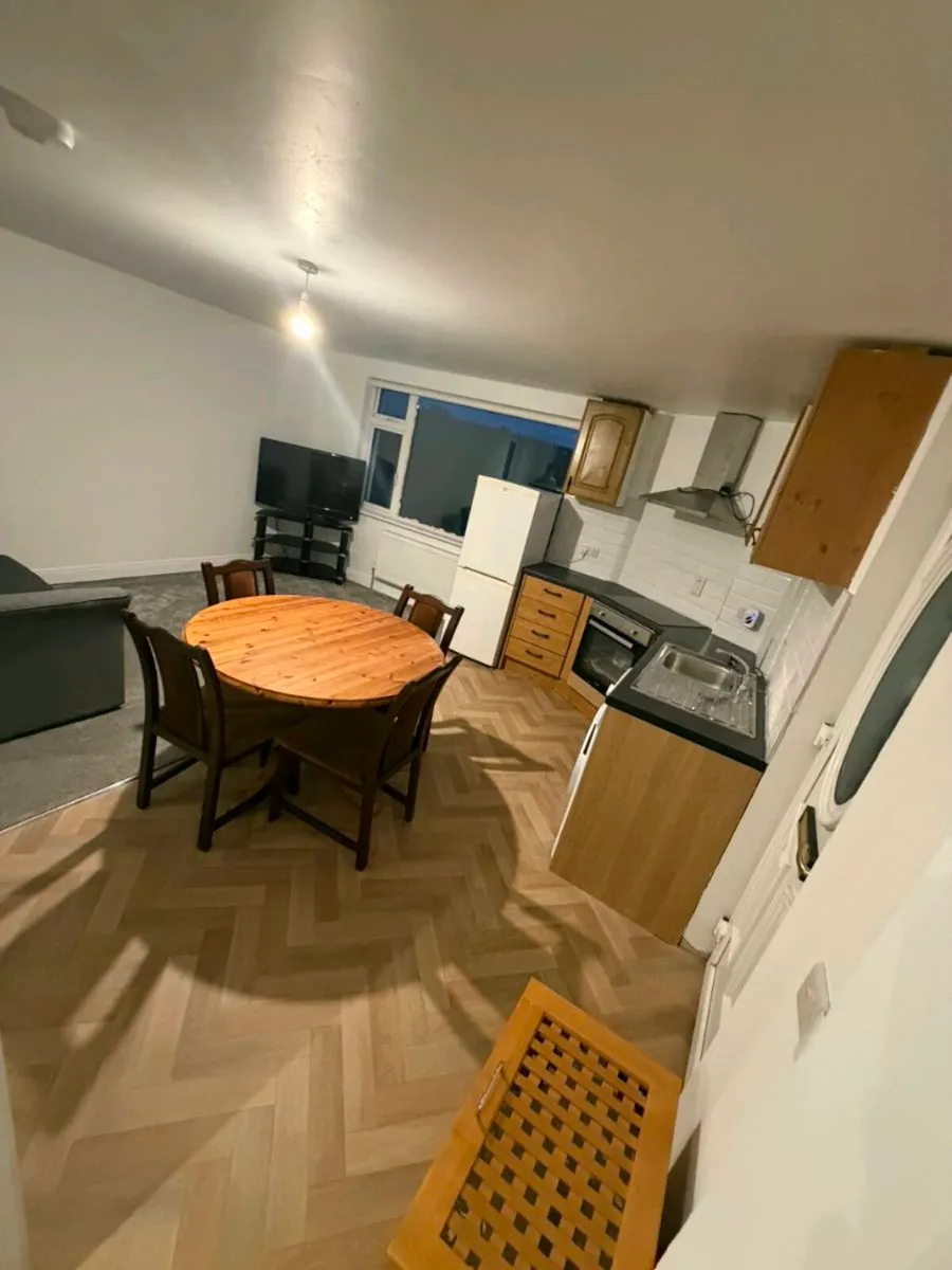 to let less than 10 minutes from macroom town - Image 3