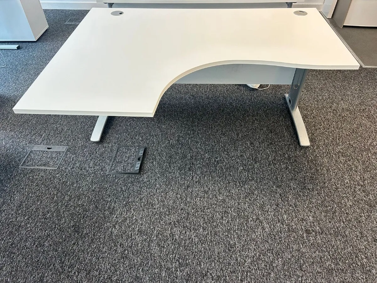 2x Official Radial Pedestal Desk - Image 2