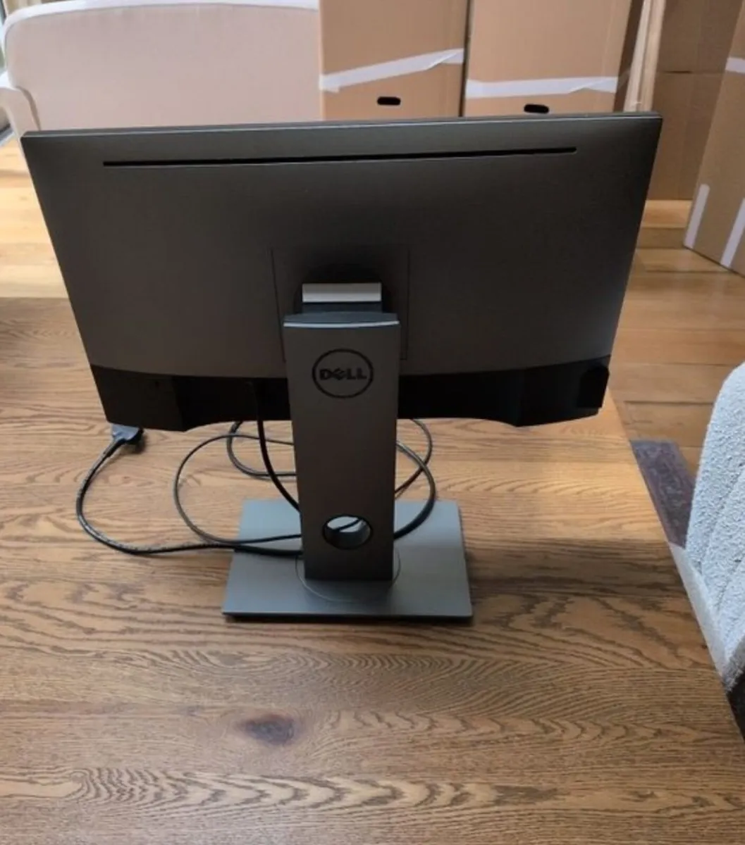 Dell U2417H Ultra Sharp 24" LED Monitor - Image 1