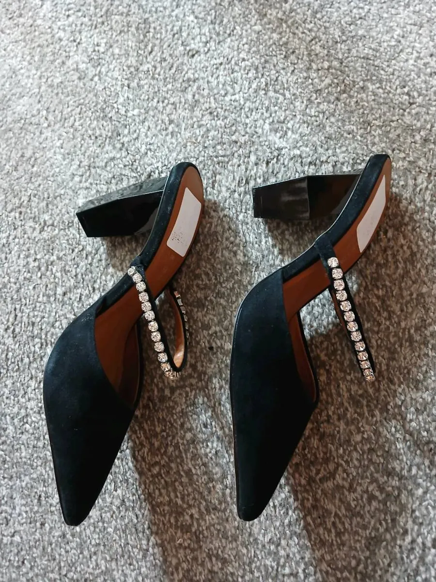 Kurt Geiger Crystal Pointed Mule Heels €90 ONO - Image 4