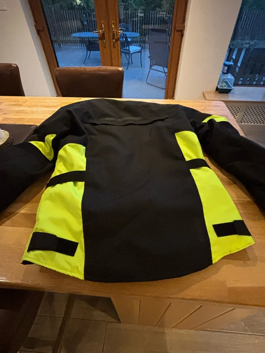 Bike jacket - Image 3