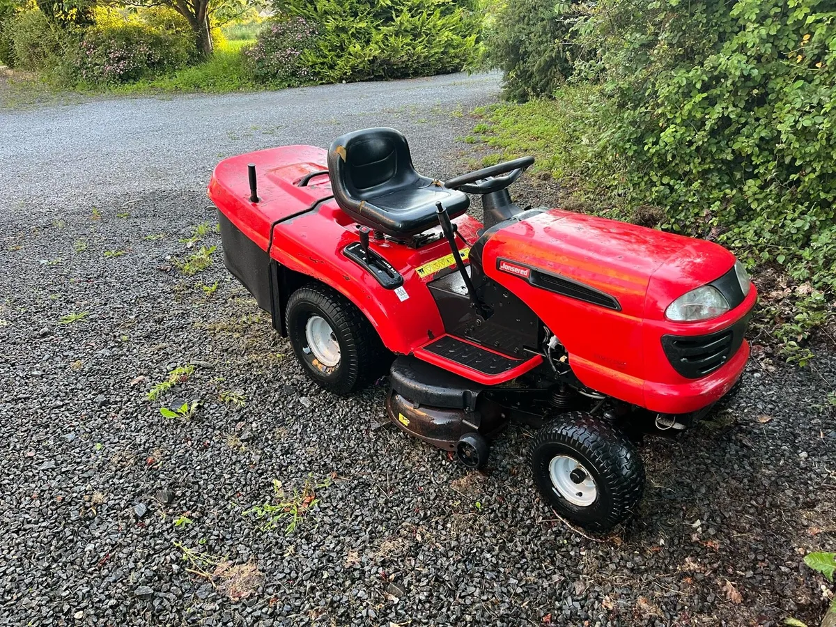 Ride on mower - Image 2