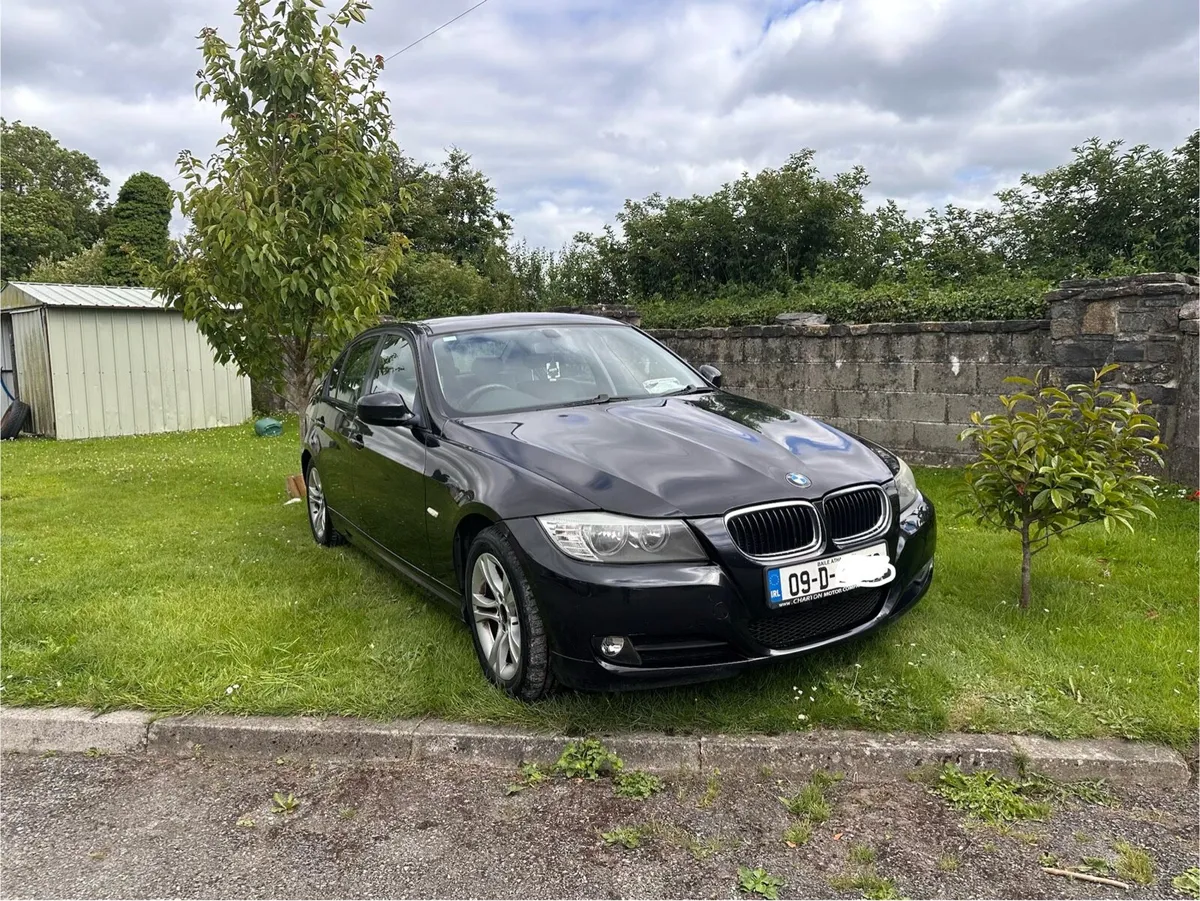 BMW 318D - Image 1