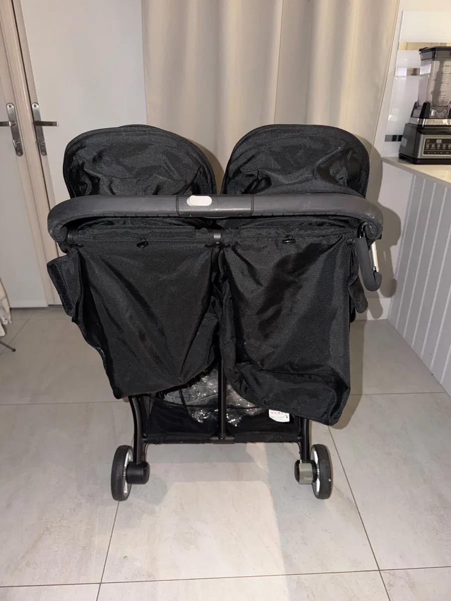 Baby Jogger City Tour 2 Double Travel Pushchair - Image 2