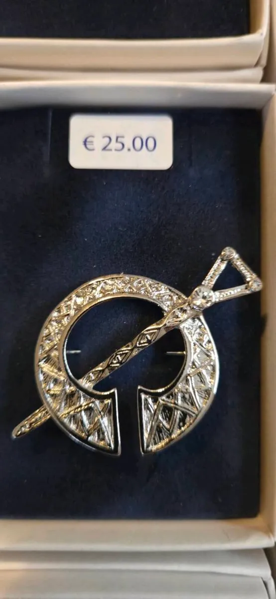Irish jewellery - Image 1