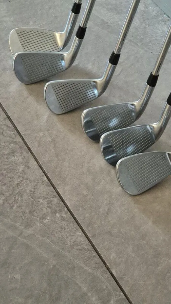 for sale ..titleist AP2, 718 - Image 2