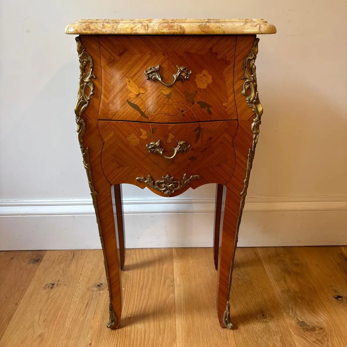 Pair of French Louis XV style Bedside Lockers - Image 4
