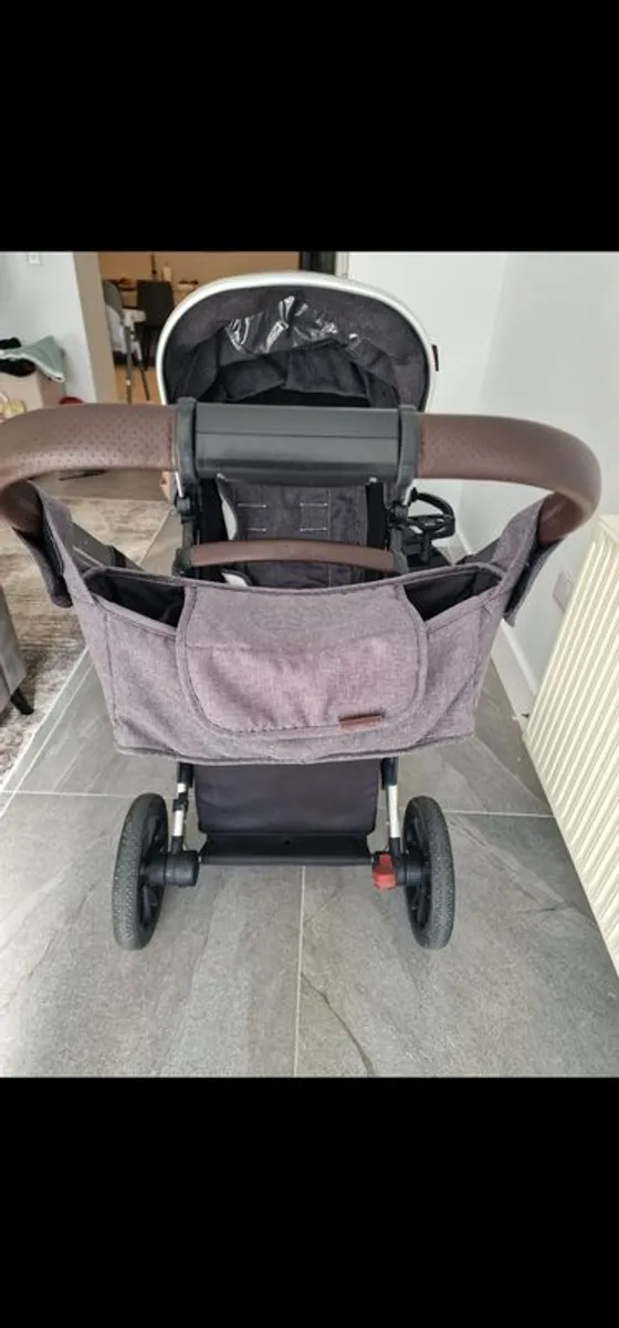 Stroller - Image 3