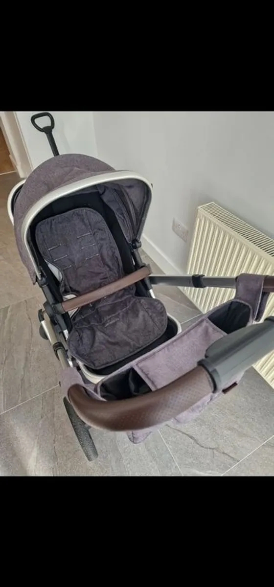 Stroller - Image 1