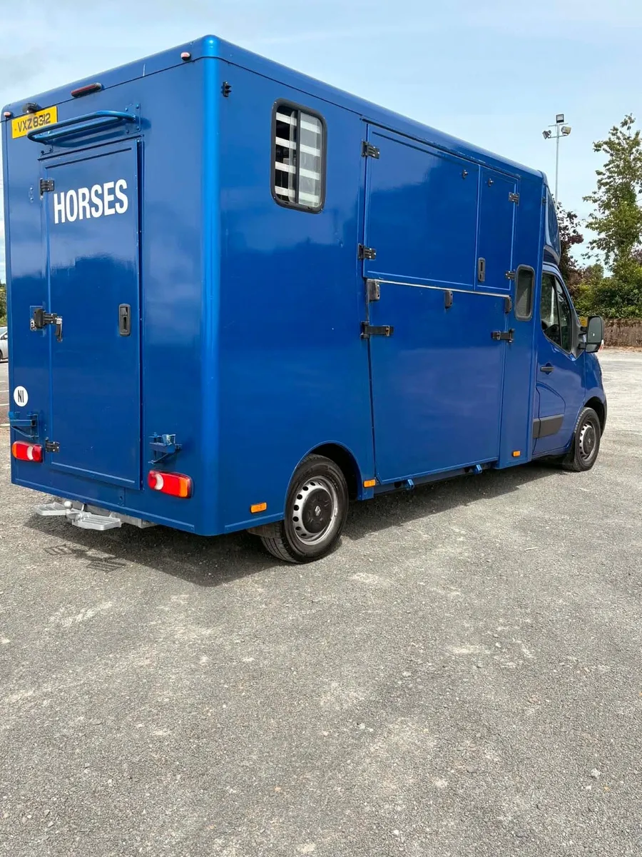 Horse lorry - Image 4