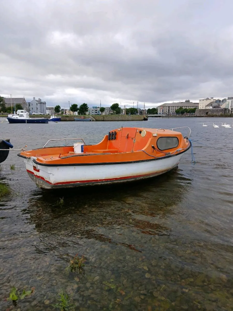 17ft boat. - Image 3