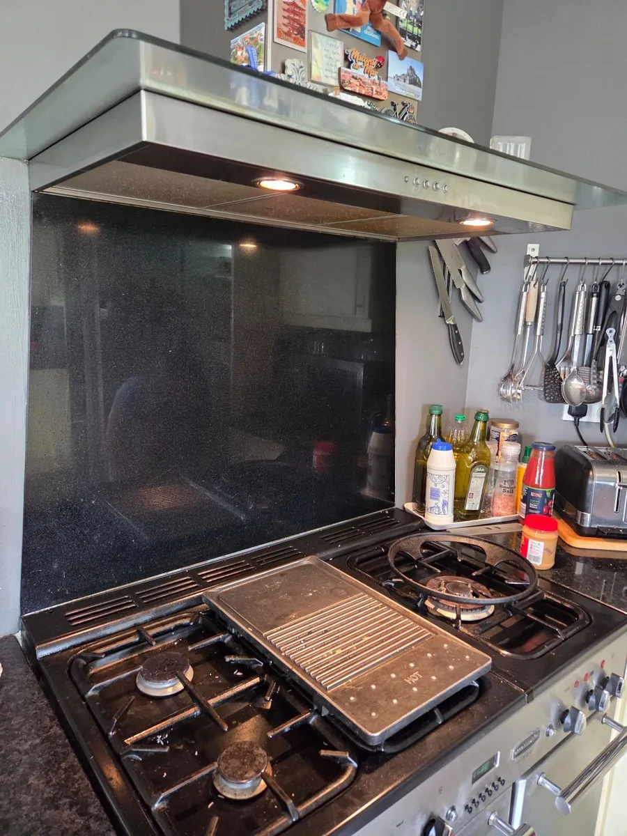 cooker hood and splashback - Image 2