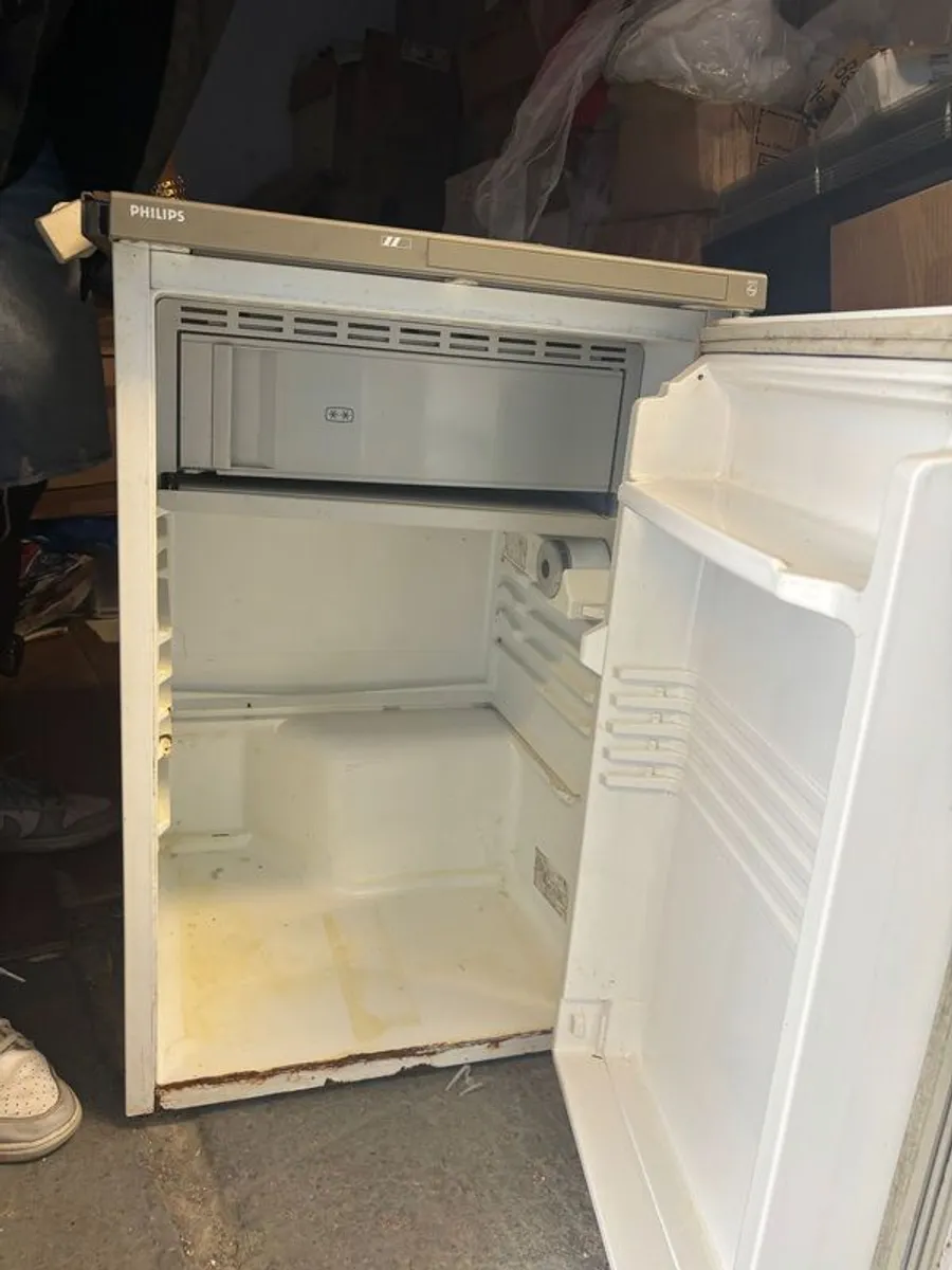 2 x fridge - Image 4