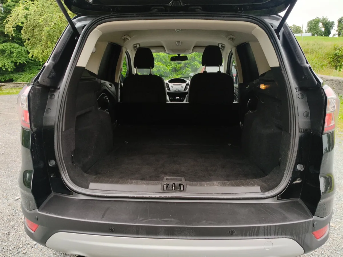 Ford Kuga 1.5 120PS 6 SPEED - Image 4