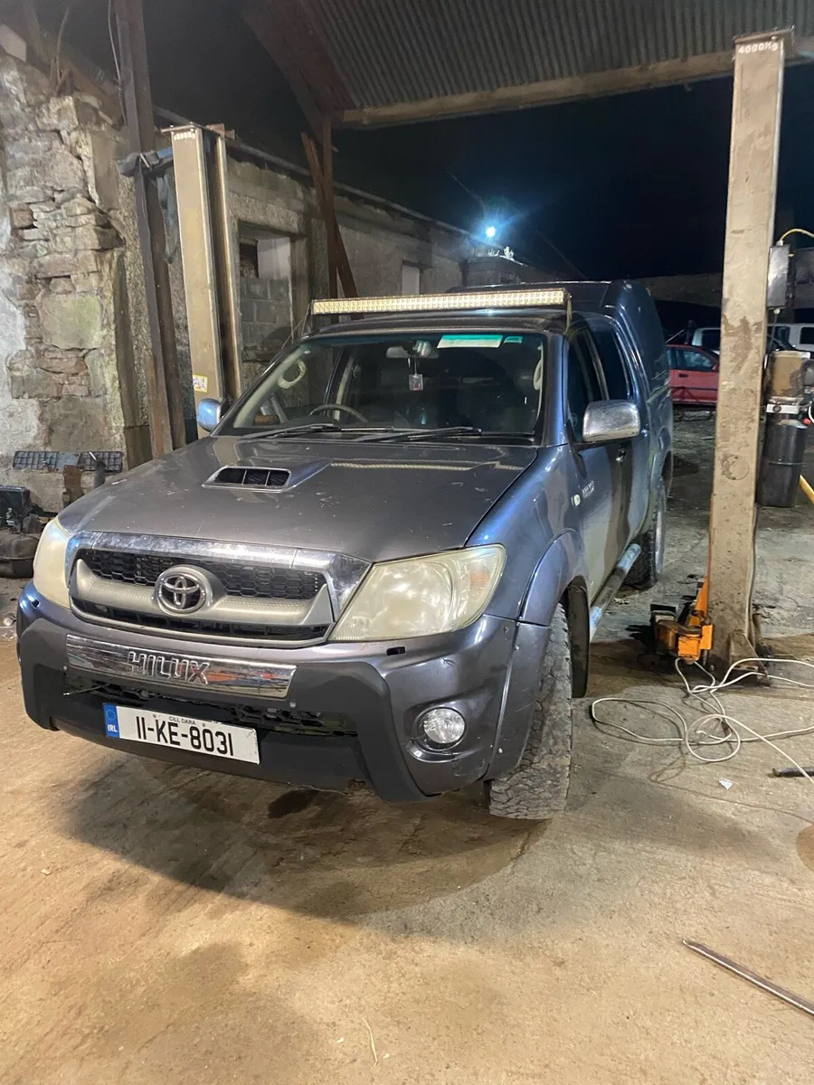 Toyota Hilux parts 3.0 d4d 05 to 12 - Image 3