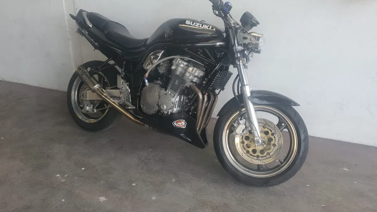 Suzuki bandit 600 - Image 1