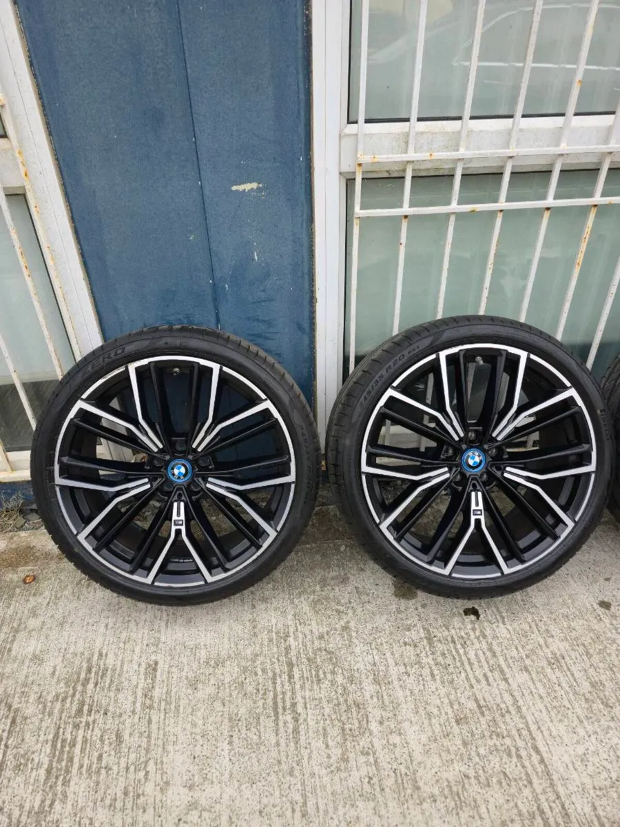 20" BMW Genuine 846M Alloys + Tyres G30/G31 - Image 3