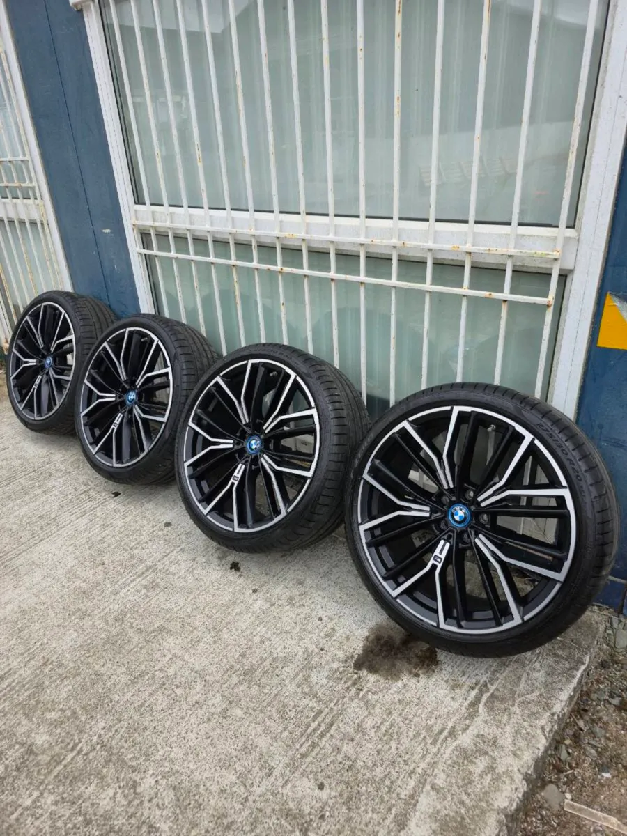 20" BMW Genuine 846M Alloys + Tyres G30/G31 - Image 2