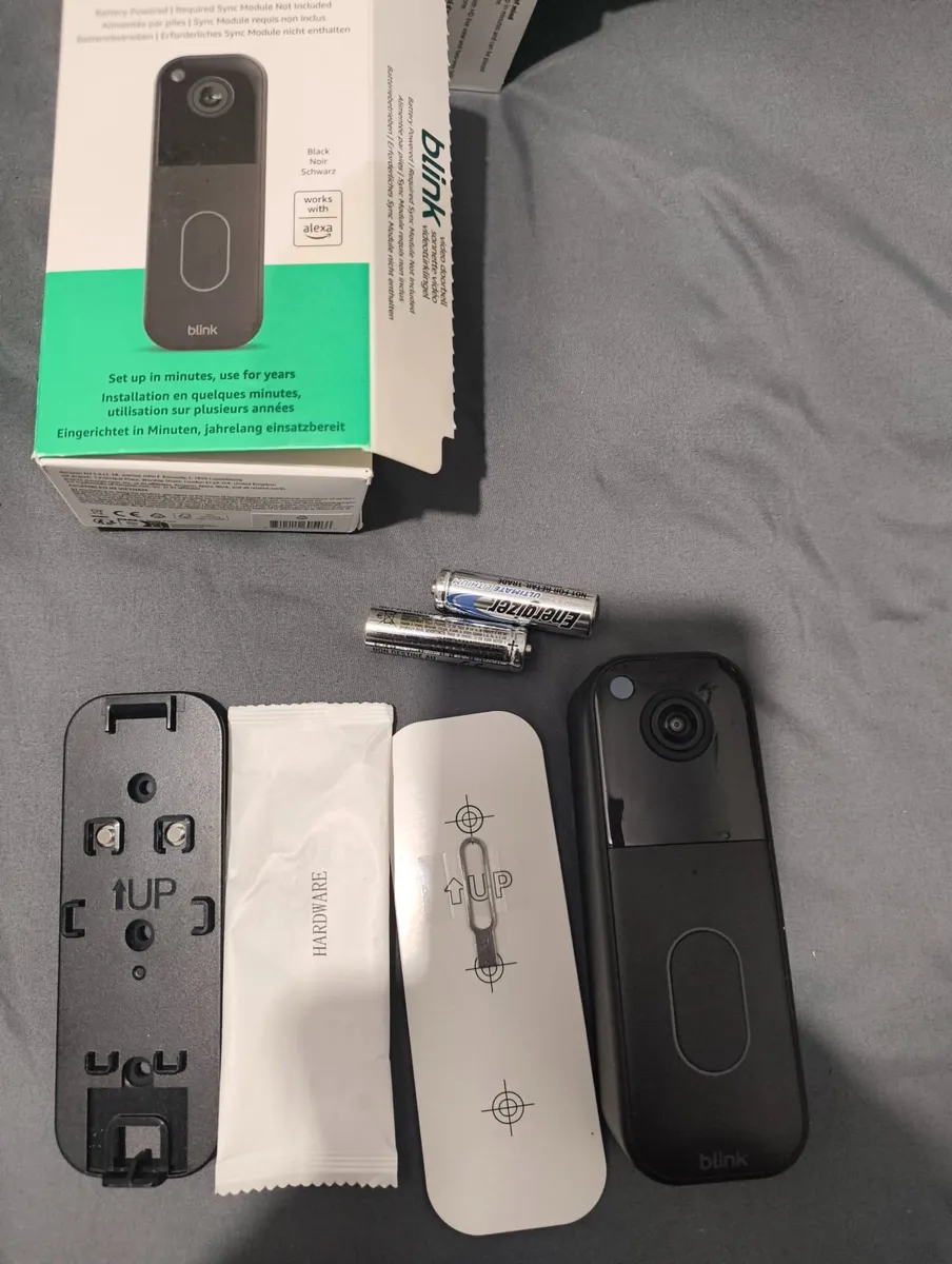 Blink video doorbell and Outdoor 4 security camera - Image 4