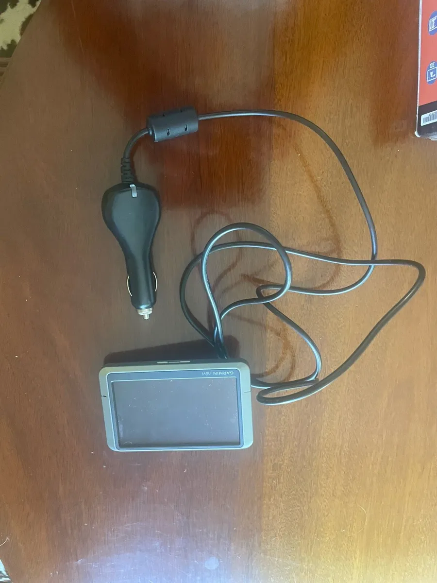 Garmin satellite navigation - Image 2