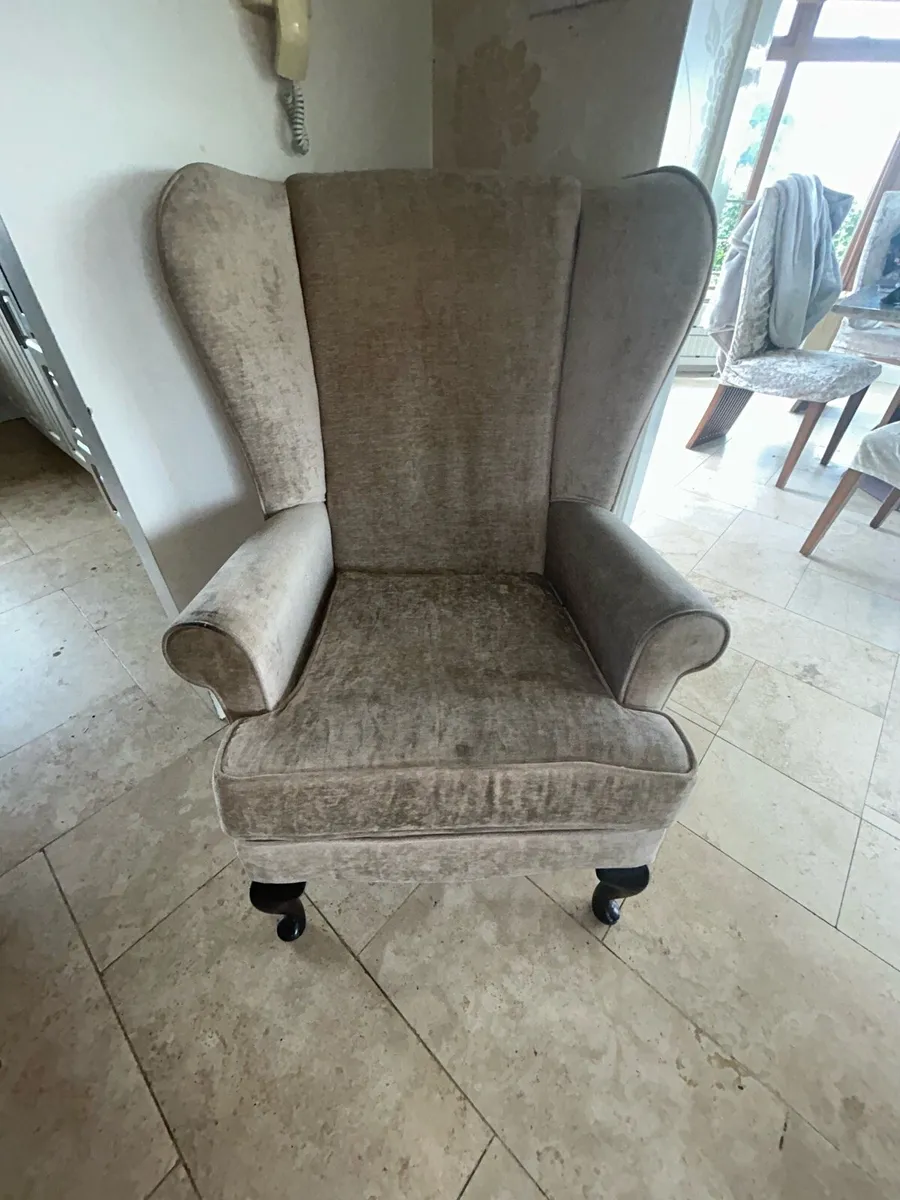 Queen Anne’s arm chair - Image 1