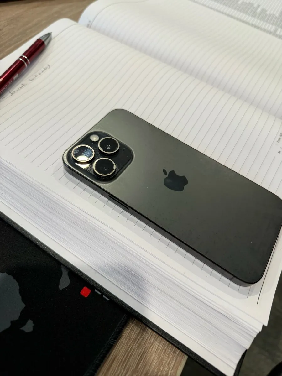 Iphone 15 pro max - Image 1