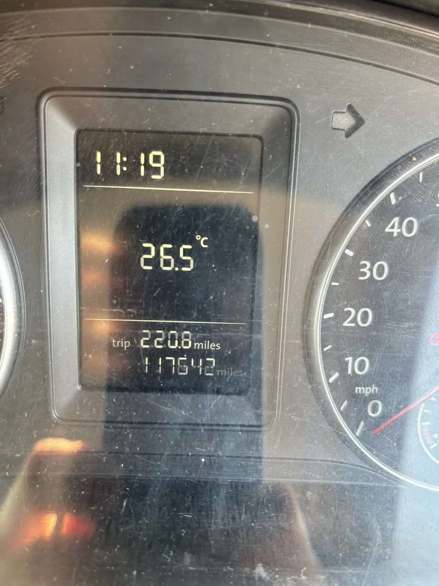 2014 Volkswagen Caddy 1.6 TDI - EUR4,000 - Image 2