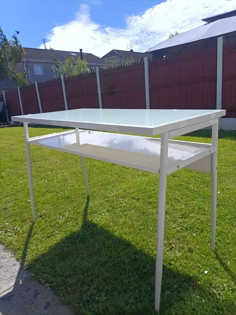 Office desk & chair - Image 1