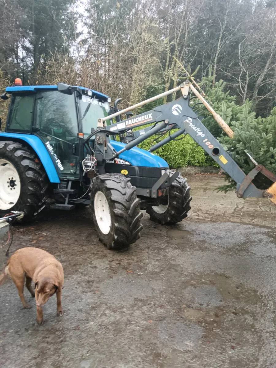 Front loader - Image 1