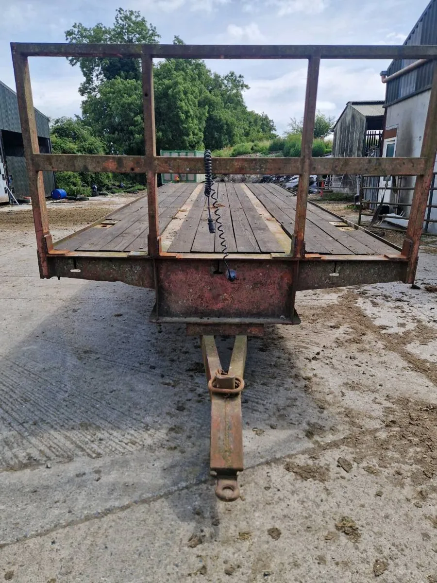 Bale trailer - Image 1