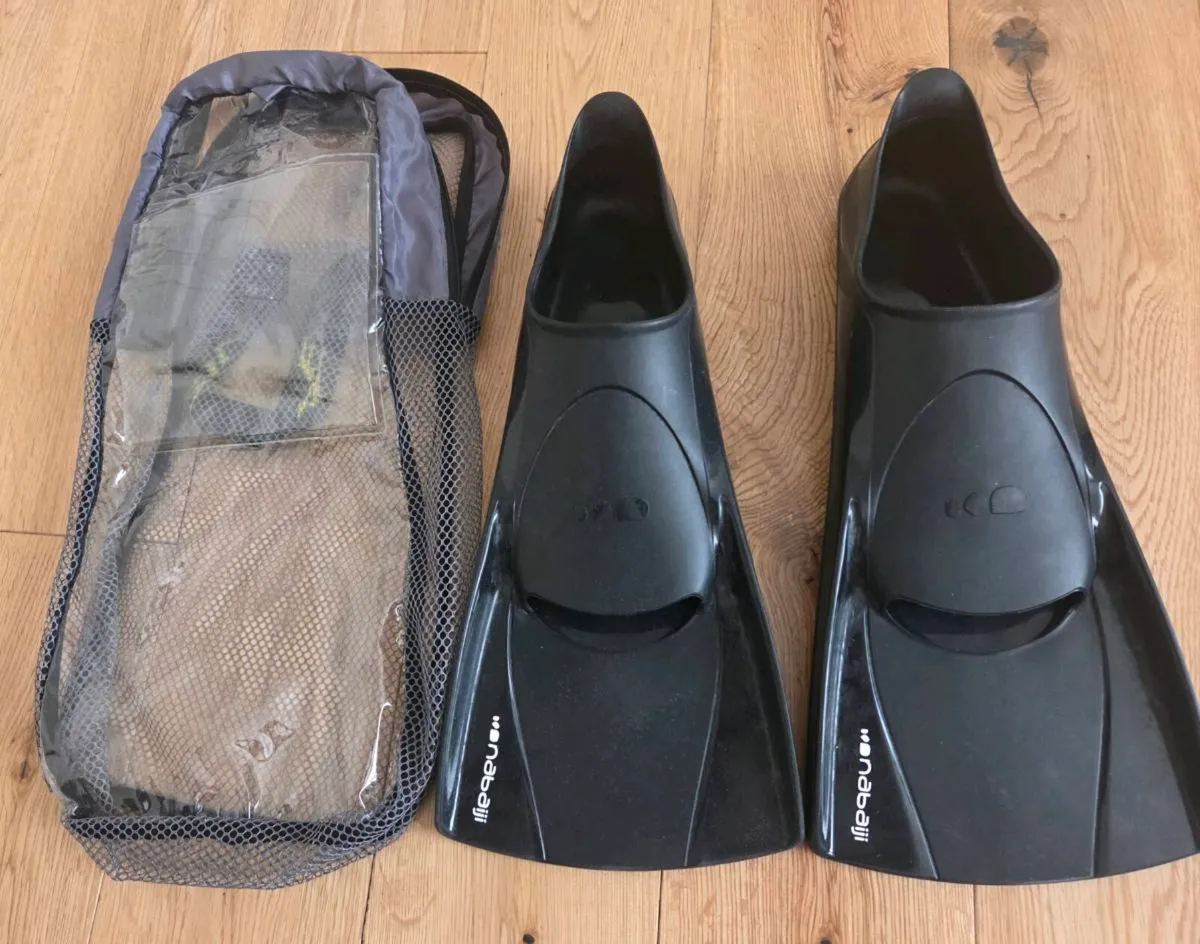 Swim training fins/flippers - Image 1