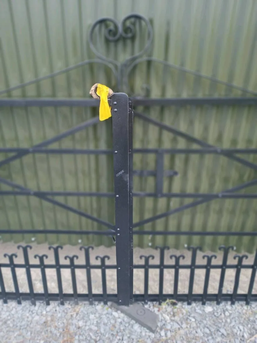 Gates - Image 4
