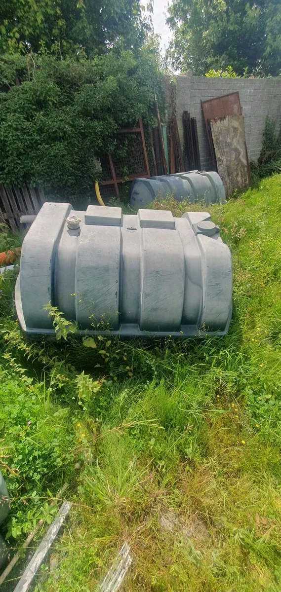 oil tanks - Image 2