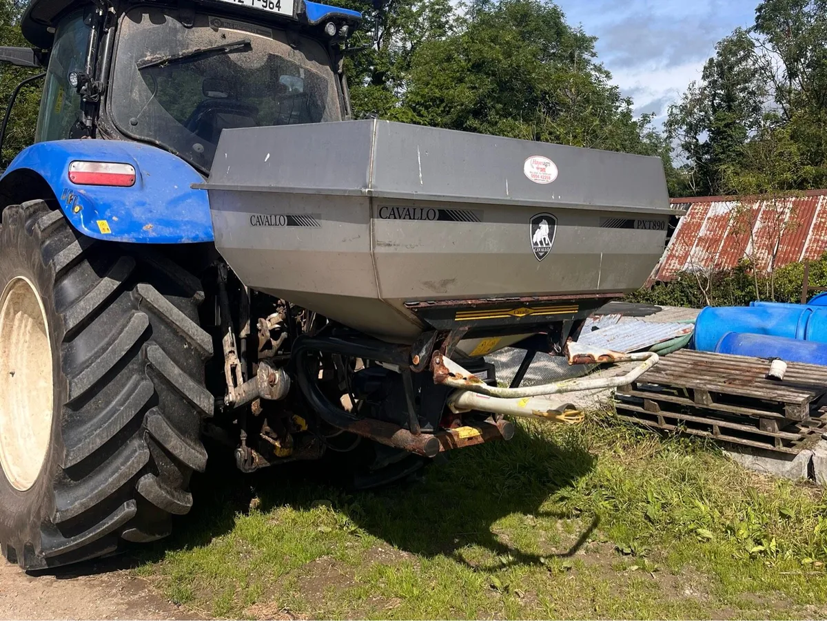 Cavallo fertiliser spreader - Image 2