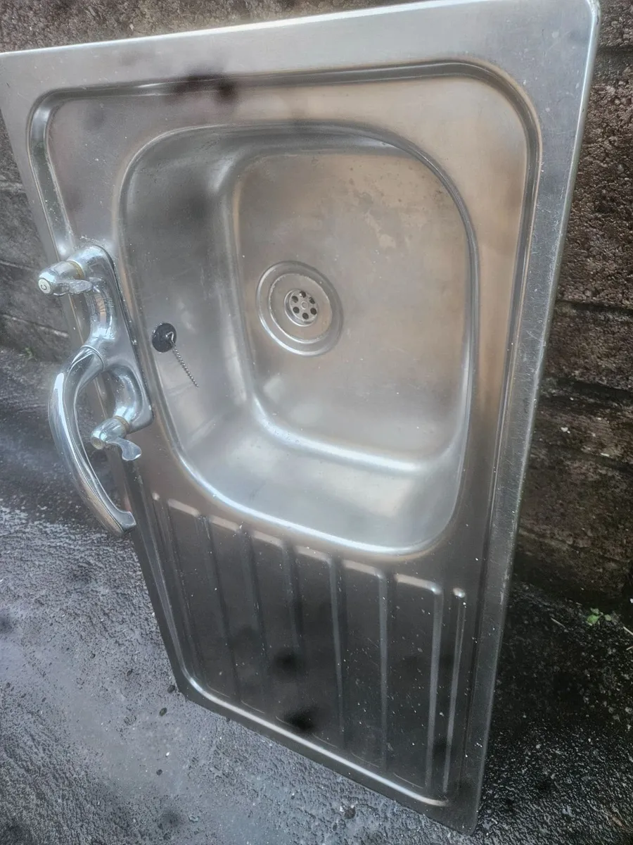 Kitchen sink - Image 2