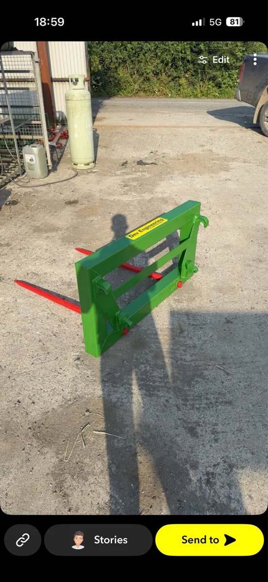 New Bale spike - Image 1