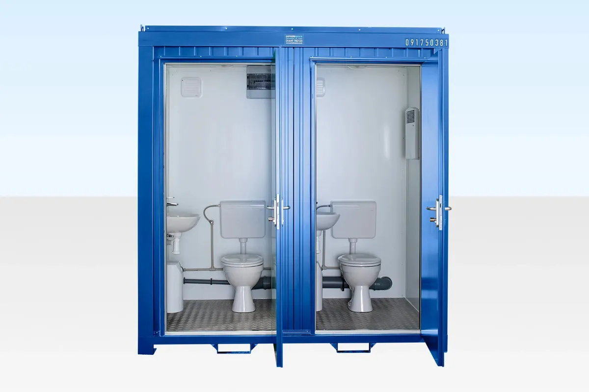 Double Mains Steel Toilet 8' - Image 2