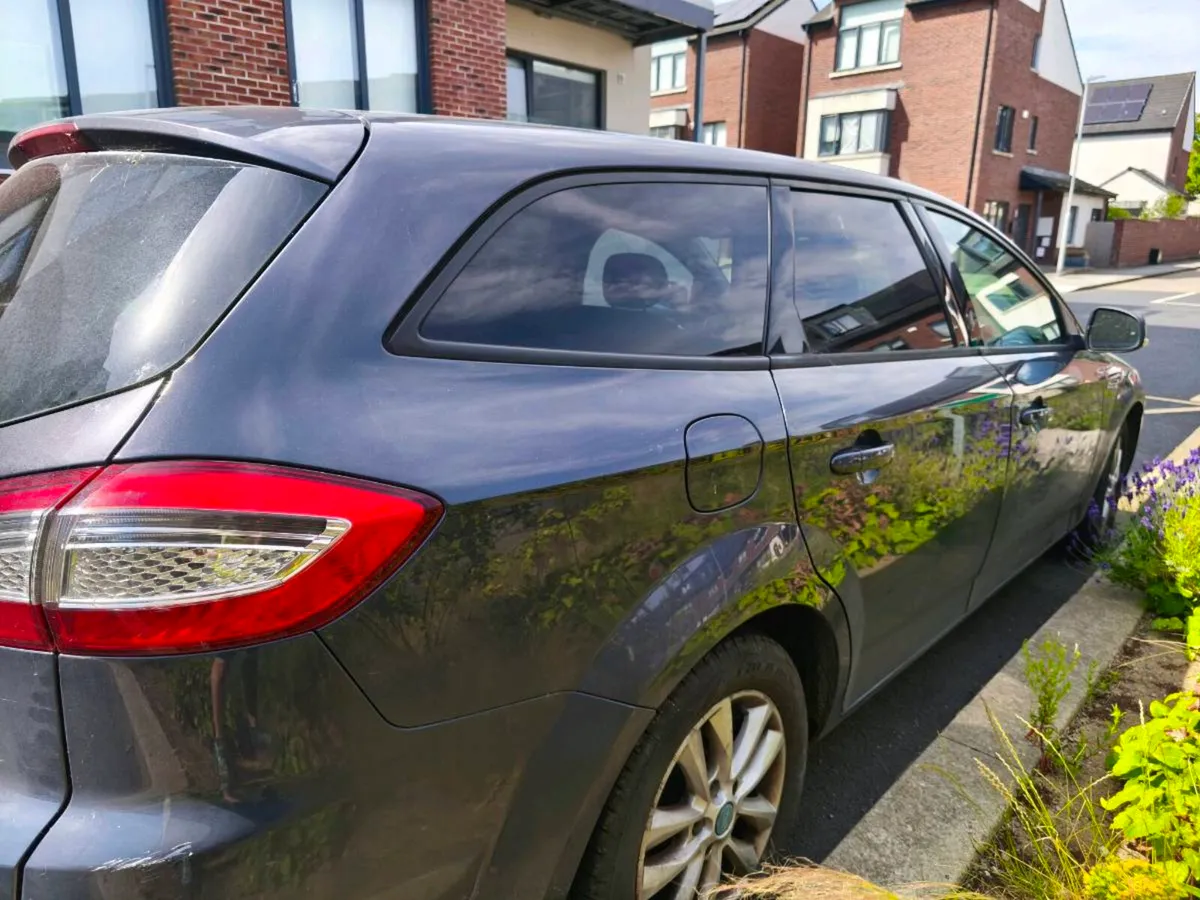 2011 Ford Mondeo Zetec Estate 2.0 TDCi 163HP - Image 3